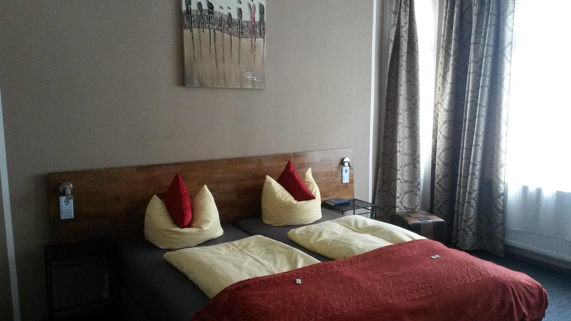 Hotel Skada City Coelln Köln Kültér fotó